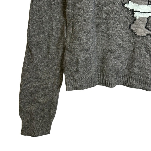Bethany‎ Mota Gnome Sweater Gray Crew Neck Womens M Christmas Holiday Cozy Soft - Picture 4 of 11